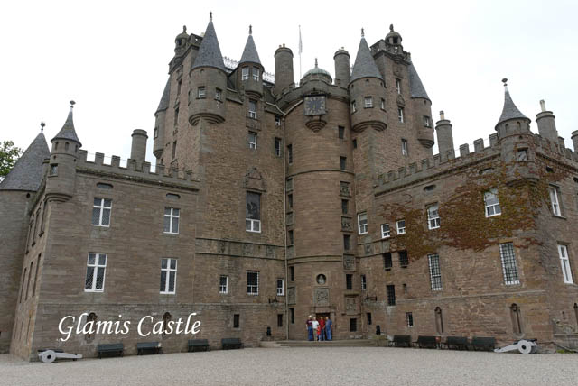 GlamisCastle_1